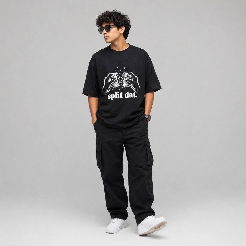 Split Dat. - Oversized Graphic T-Shirt